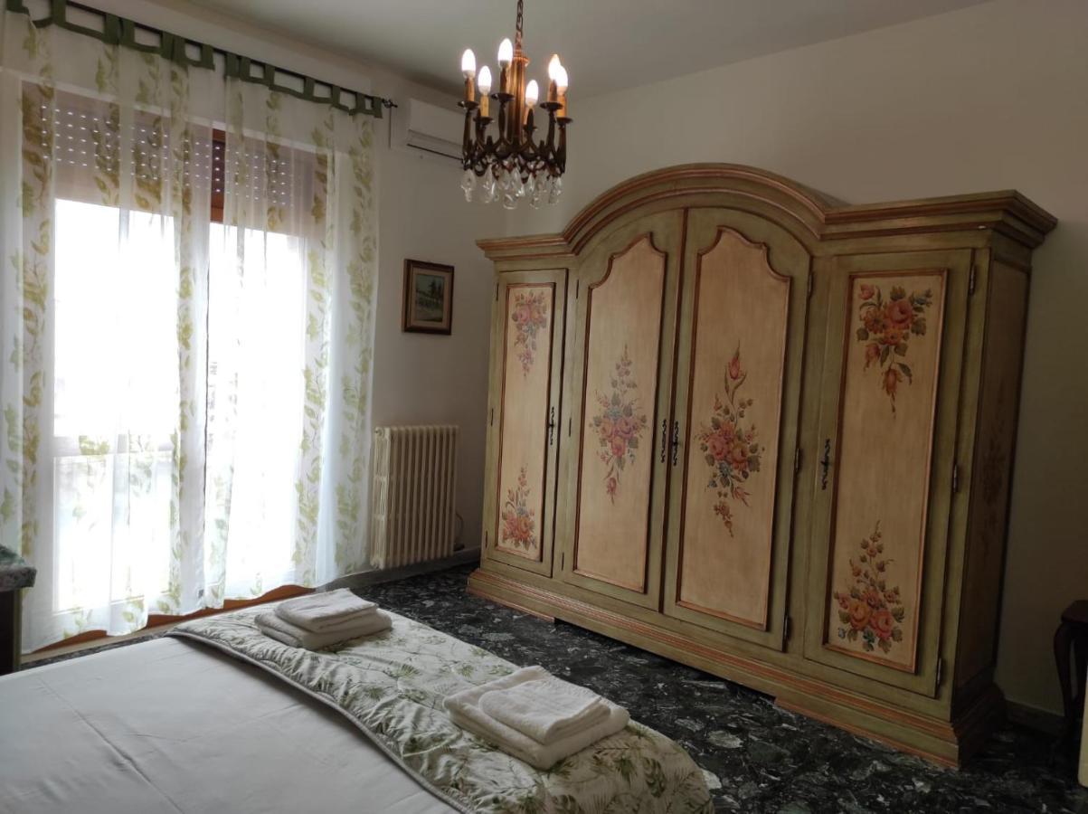 La Colonna Holiday House Лечче Екстер'єр фото